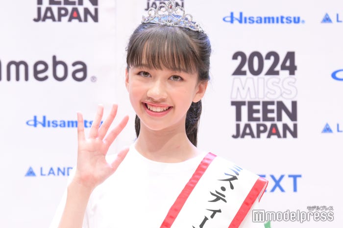 「2024ミス・ティーン・ジャパン」グランプリに輝いたコバルチク花理愛さん(C)モデルプレス