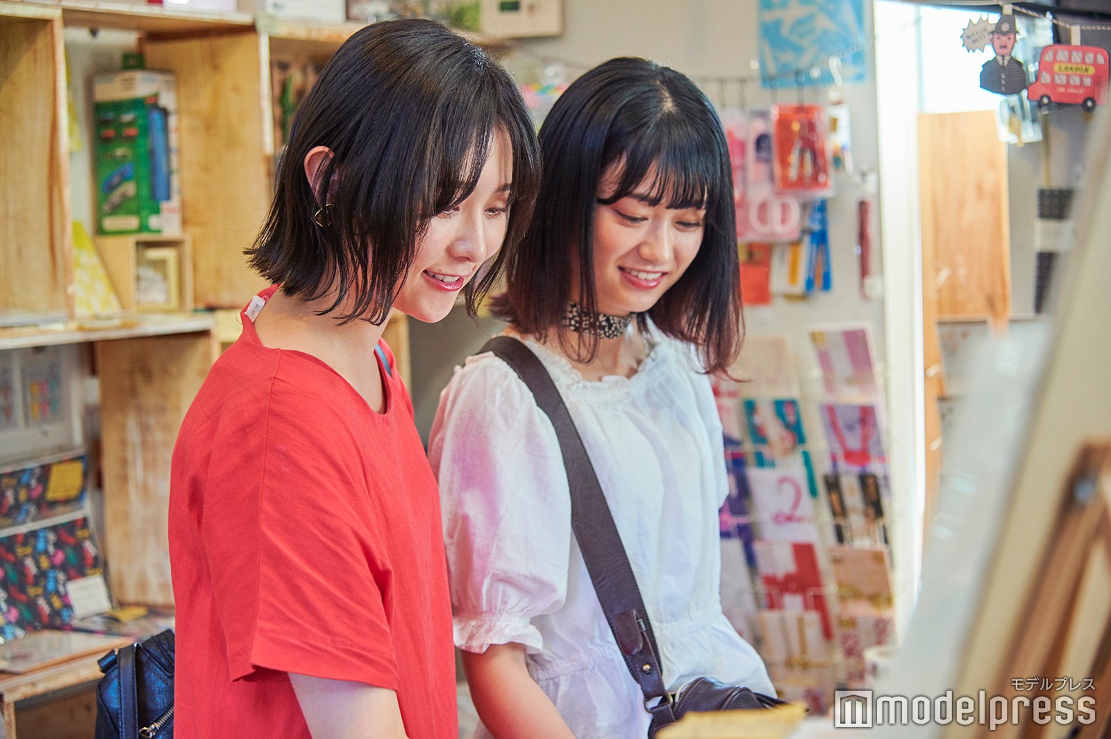 店主の愛が詰まったセレクトに悩んじゃう （C）モデルプレス