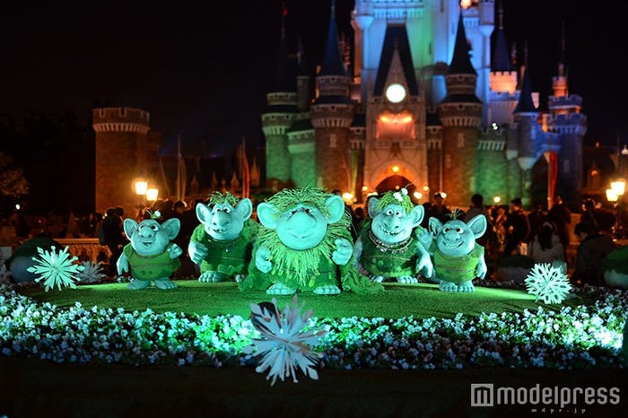 トロールのフォトスポット/夜(C)モデルプレス