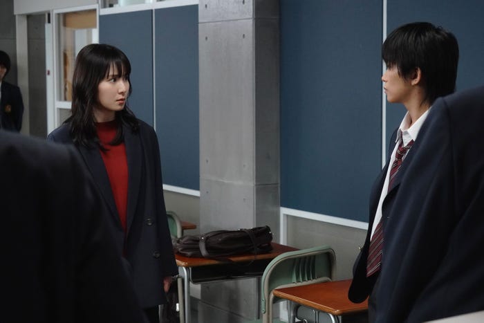 松岡茉優、加藤清史郎「最高の教師 1年後、私は生徒に■された」第8話より(C)日本テレビ