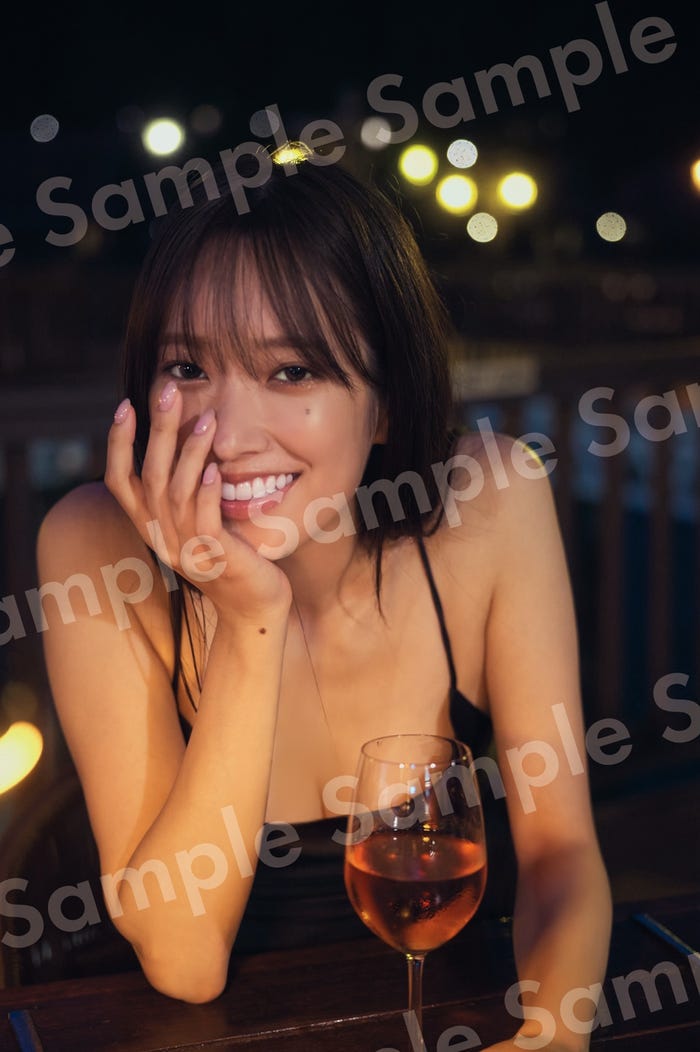 「日向坂46佐々木久美1st写真集」封入特典ポストカード/撮影/藤原宏