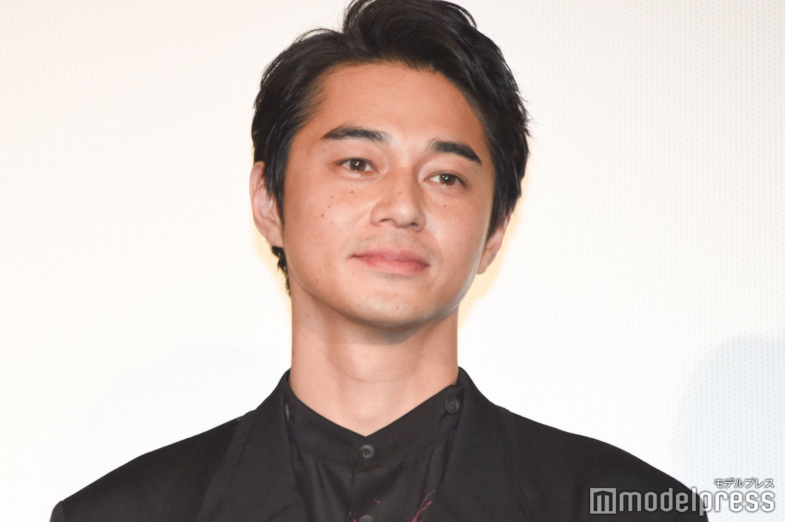 東出昌大、離婚後子供とほぼ会えず 現在は3人の女優と共同生活「生きてりゃいいって心底今思っている」