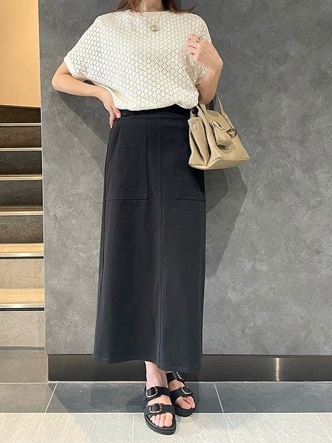 黒スカート コーデ 黒スカートコーデ1