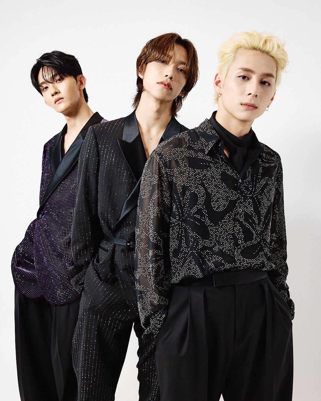 田島将吾、池崎理人、西洸人「エンポリオ アルマーニ24春夏ウィメンズコレクションショー」より（提供写真）