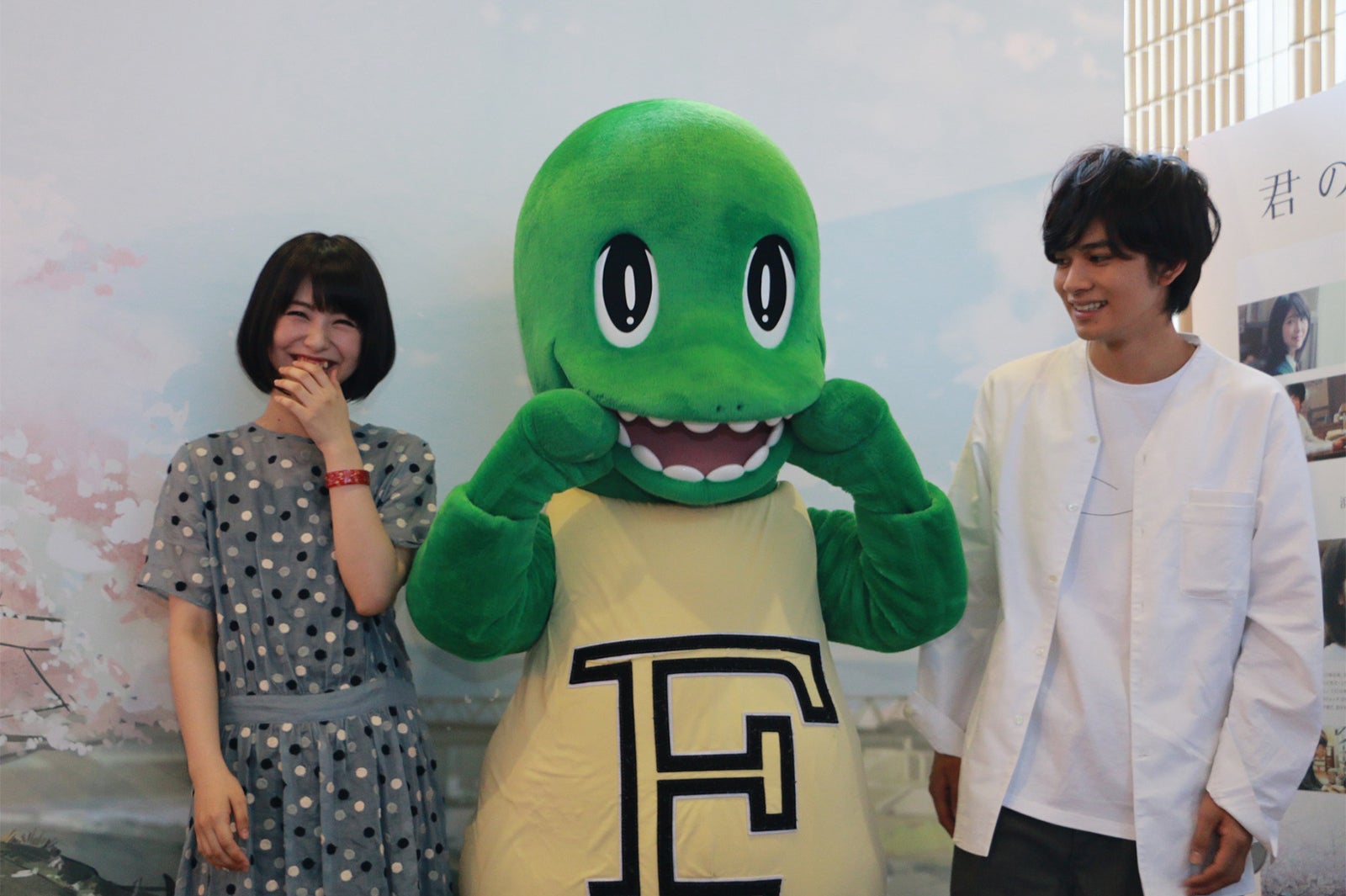 浜辺美波（左）、北村匠海（右）／（C）2017「君の膵臓をたべたい」製作委員会　（C）住野よる/双葉社