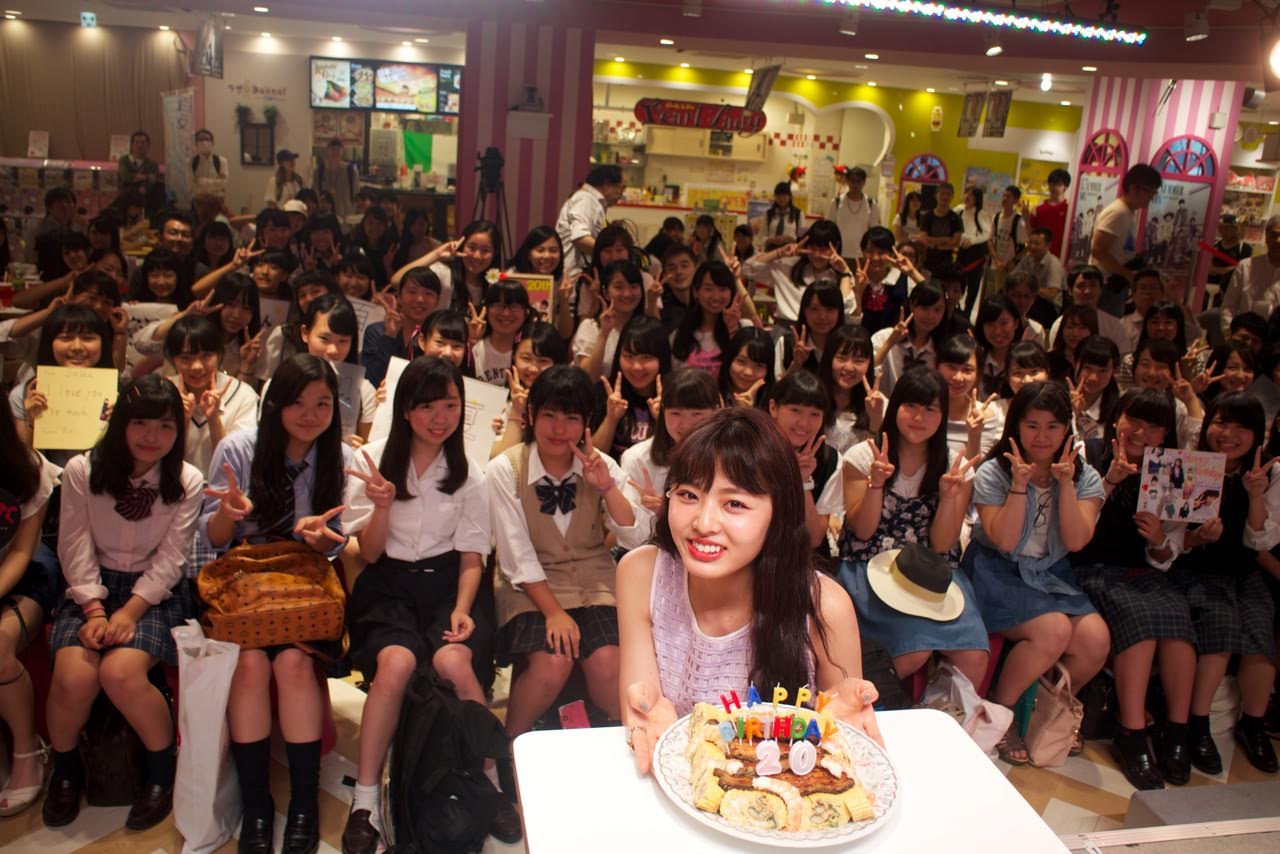 イベントには約100人のファンが集まる（画像提供：所属事務所）