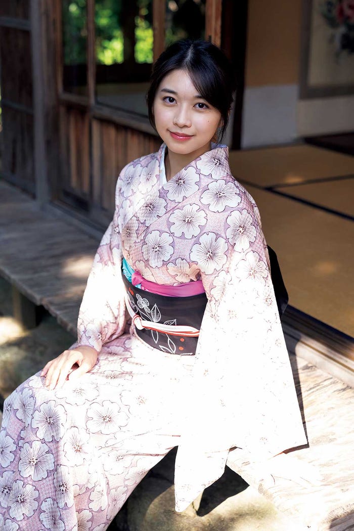 牧野真莉愛写真集「真莉愛 二十歳」(提供写真)