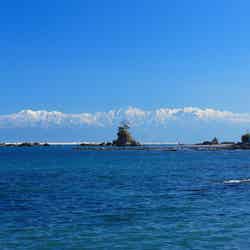 能登半島国定公園 雨晴海岸/写真提供:(公社)とやま観光推進機構