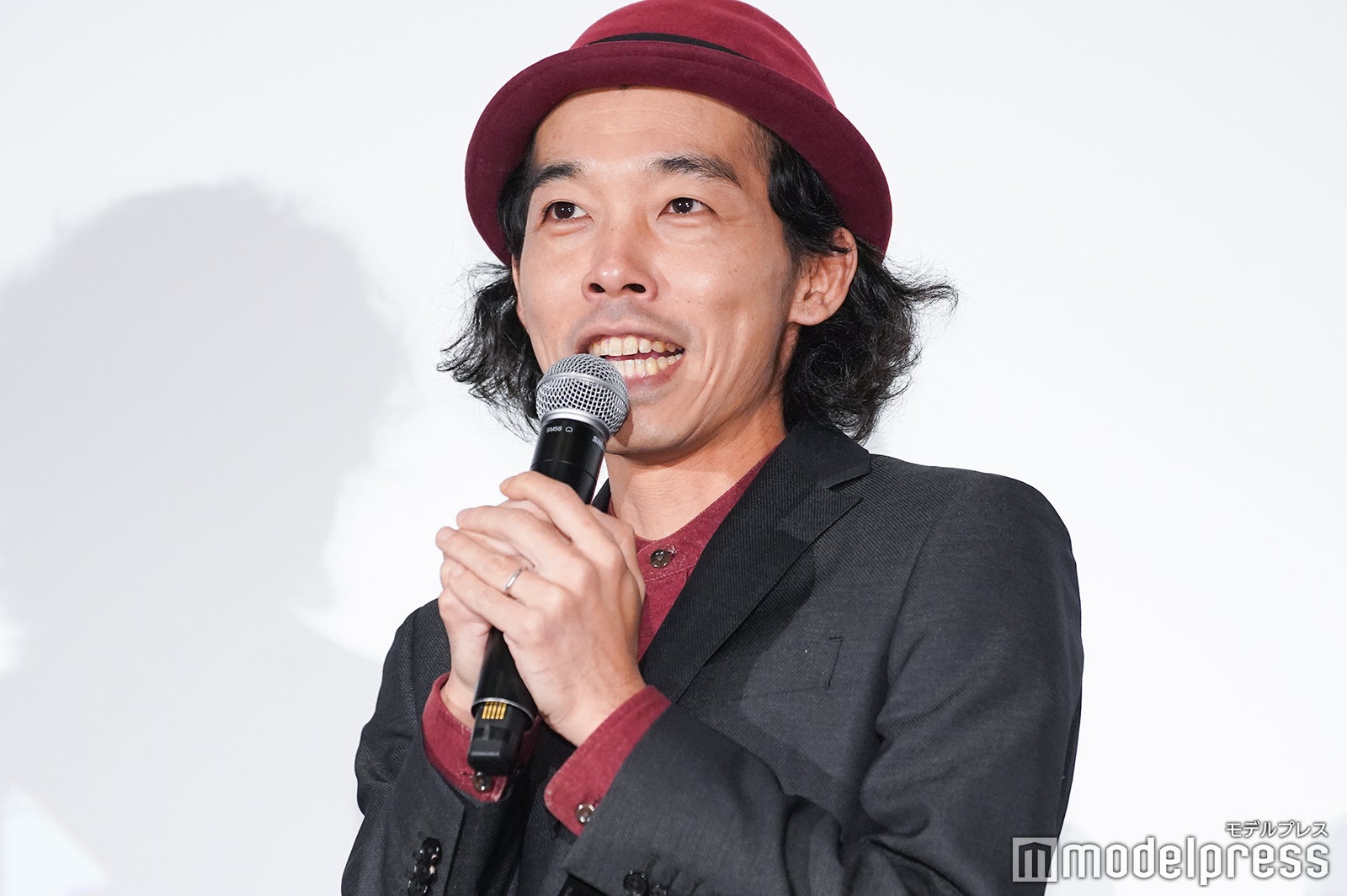 上田慎⼀郎監督（C）モデルプレス