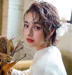 ボブの結婚式ヘアは巻くだけでok 困ったときのスタイリング法 モデルプレス ボブの結婚式ヘアは巻くだけでok 困ったときのスタイリング法 モデルプレス