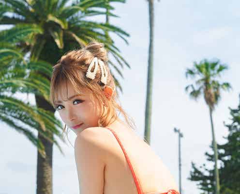 “ギャルママモデル”聖菜、美ヒップ際立つ水着カット ランジェリー・浴衣も…初写真集先行カット公開<anela>