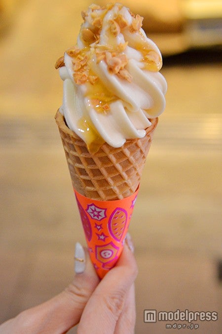 「じろあめのソフトクリーム」（さつまいもジャム）￥380