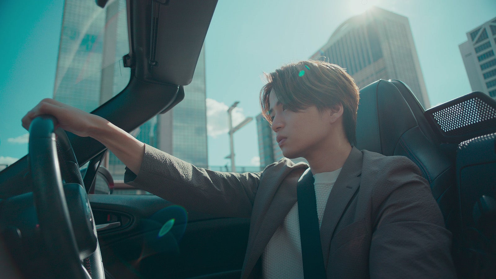 菊池風磨「ウソ婚」第1話より（C）カンテレ／ジェイ・ストーム