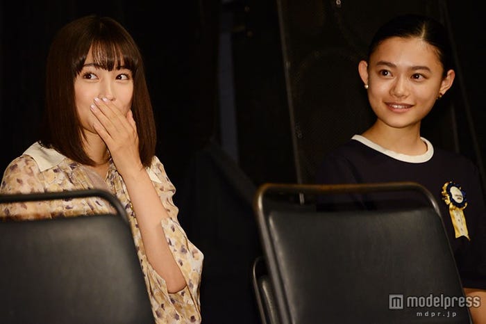 (左から)広瀬すず、杉咲花