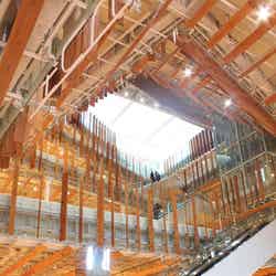 木のあたたかみとシャープで洗練されたデザインのマッチが絶妙/提供画像