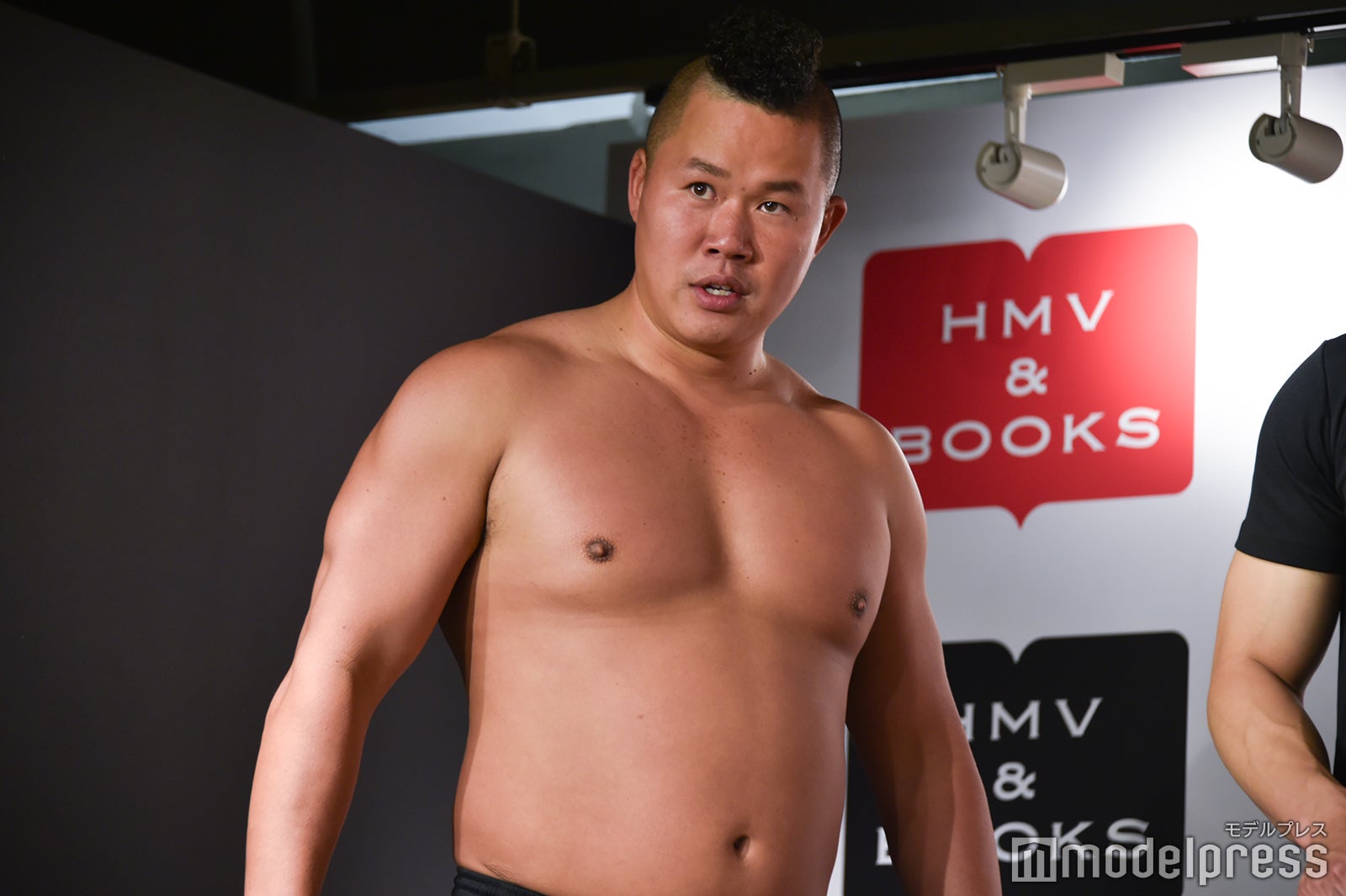 しんや（C）モデルプレス