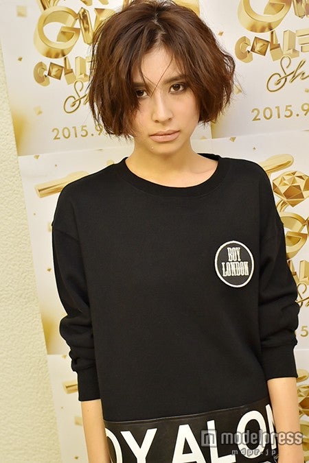 モデルプレスのインタビューに応じた、ラブリ