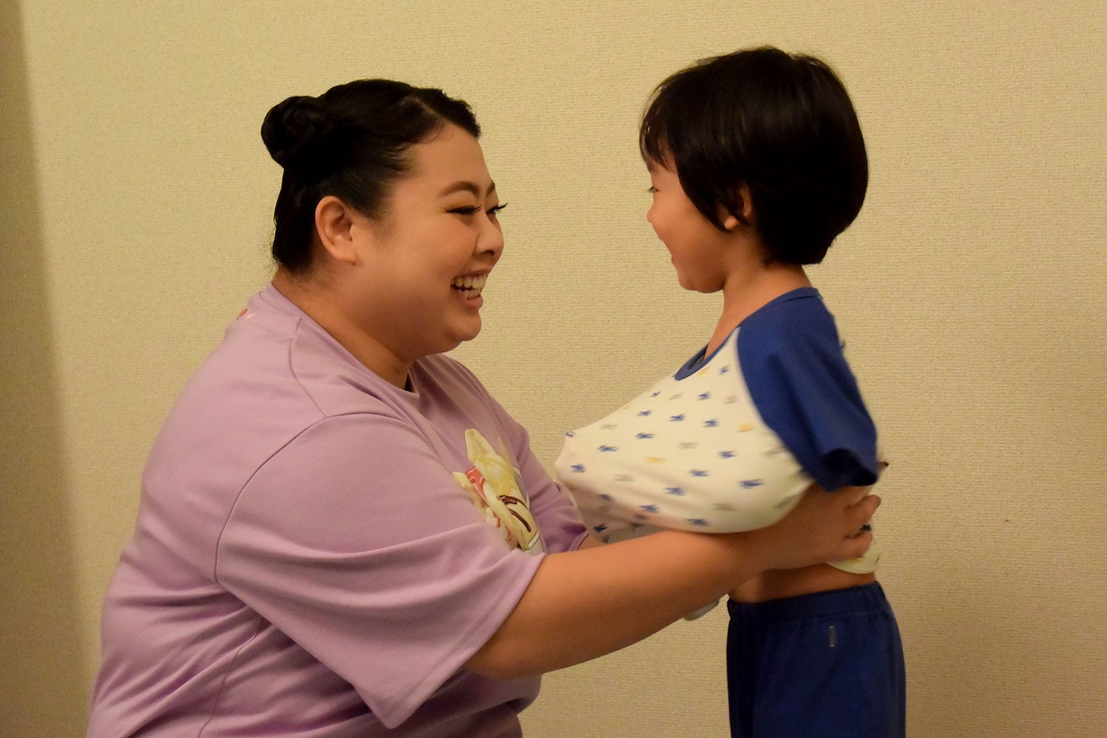 渡辺直美、川原瑛都／「カンナさーん！」第8話より（画像提供：TBS）