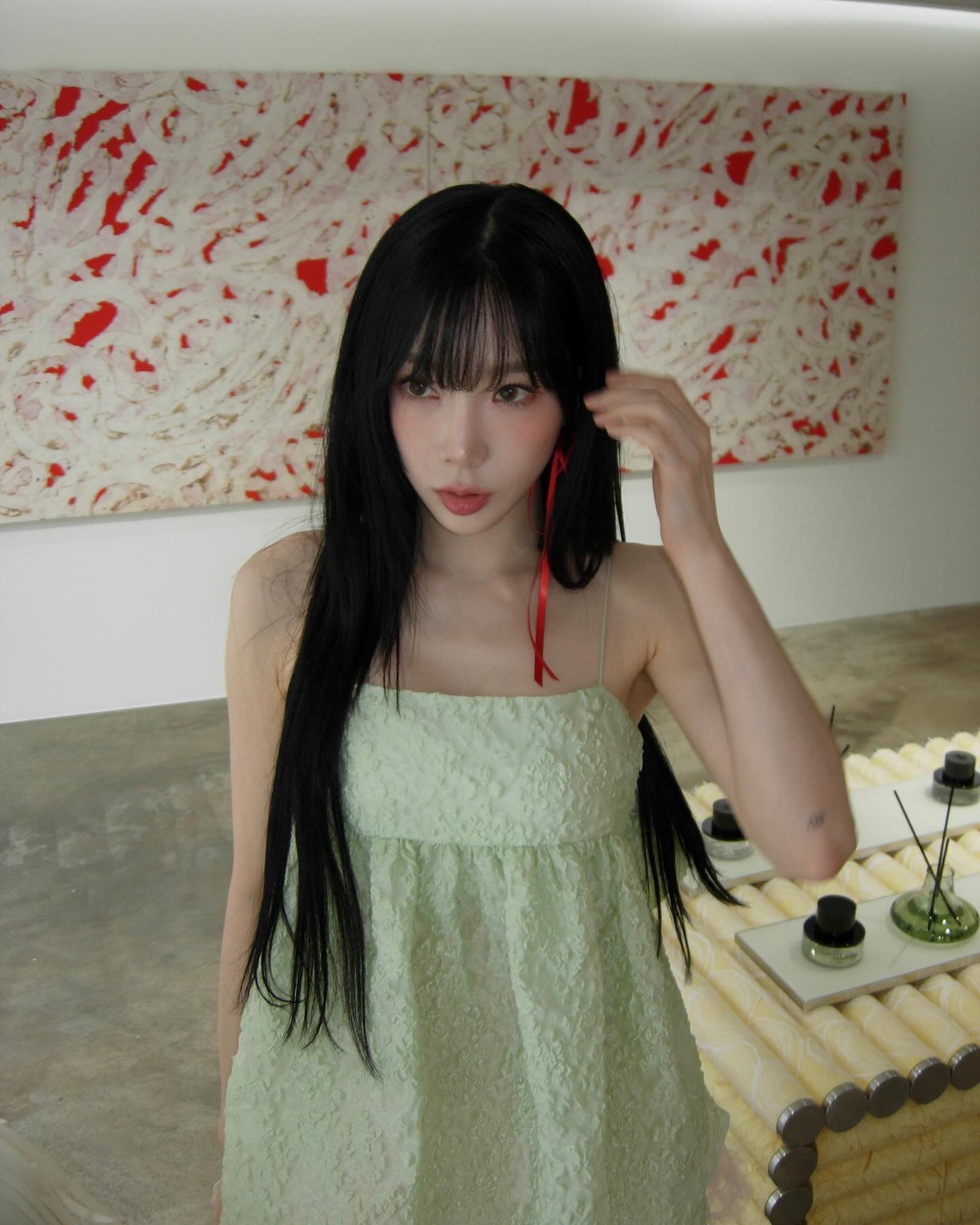 少女時代テヨン、韓国歌番組のシステム指摘「明け方に歌わなければならないのは配慮がない」