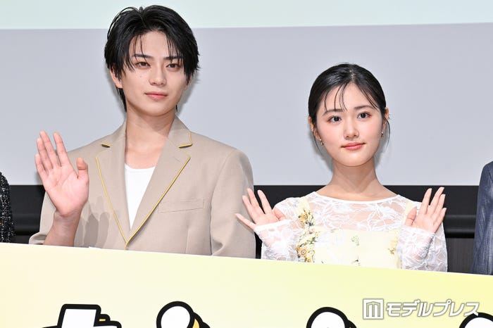 岩瀬洋志、原菜乃華(C)モデルプレス