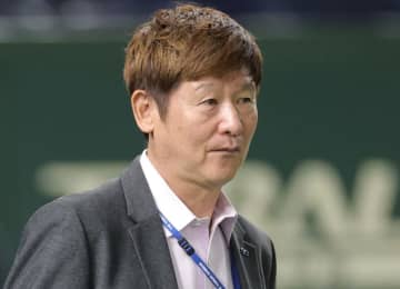 ともに神奈川公立校出身で同い年、87年セ・パ新人王＆98年横浜で同僚 阿波野氏「懐かしい人に会えました」と2ショ投稿 SNS「なんて素敵なお写真」