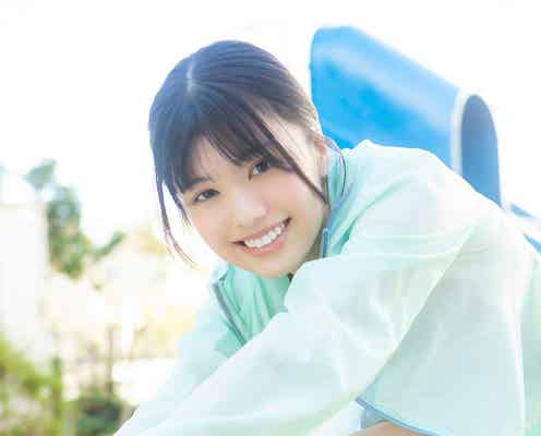「ミスヤングマガジン2023」松田実桜、水着姿でフィットネス プールで汗流す