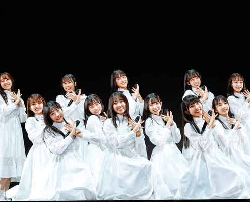 日向坂46・新メンバー4期生12人、代々木体育館で初パフォーマンス “おひさま”へ挨拶&個性溢れるソロダンスも披露<Happy Smile Tour 2022>