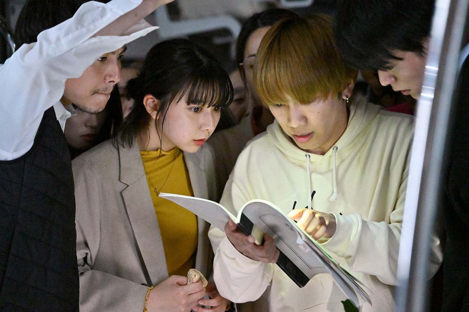 上白石萌歌、藤原丈一郎ら「ペンディングトレイン―８時２３分、明日　君と」第4話より（C）TBS