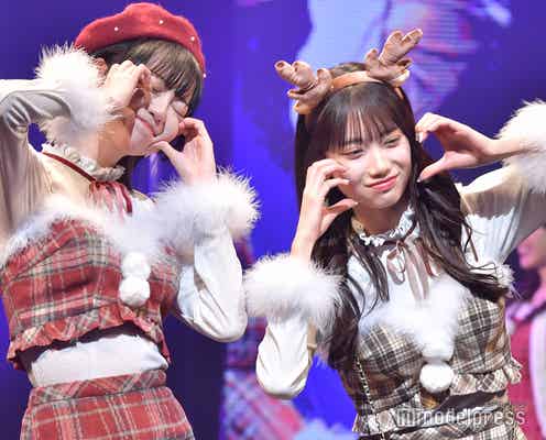 美人TikToker・Marina&れねぴ、色白美脚輝くサンタコス姿に視線集中<学生ランウェイ>