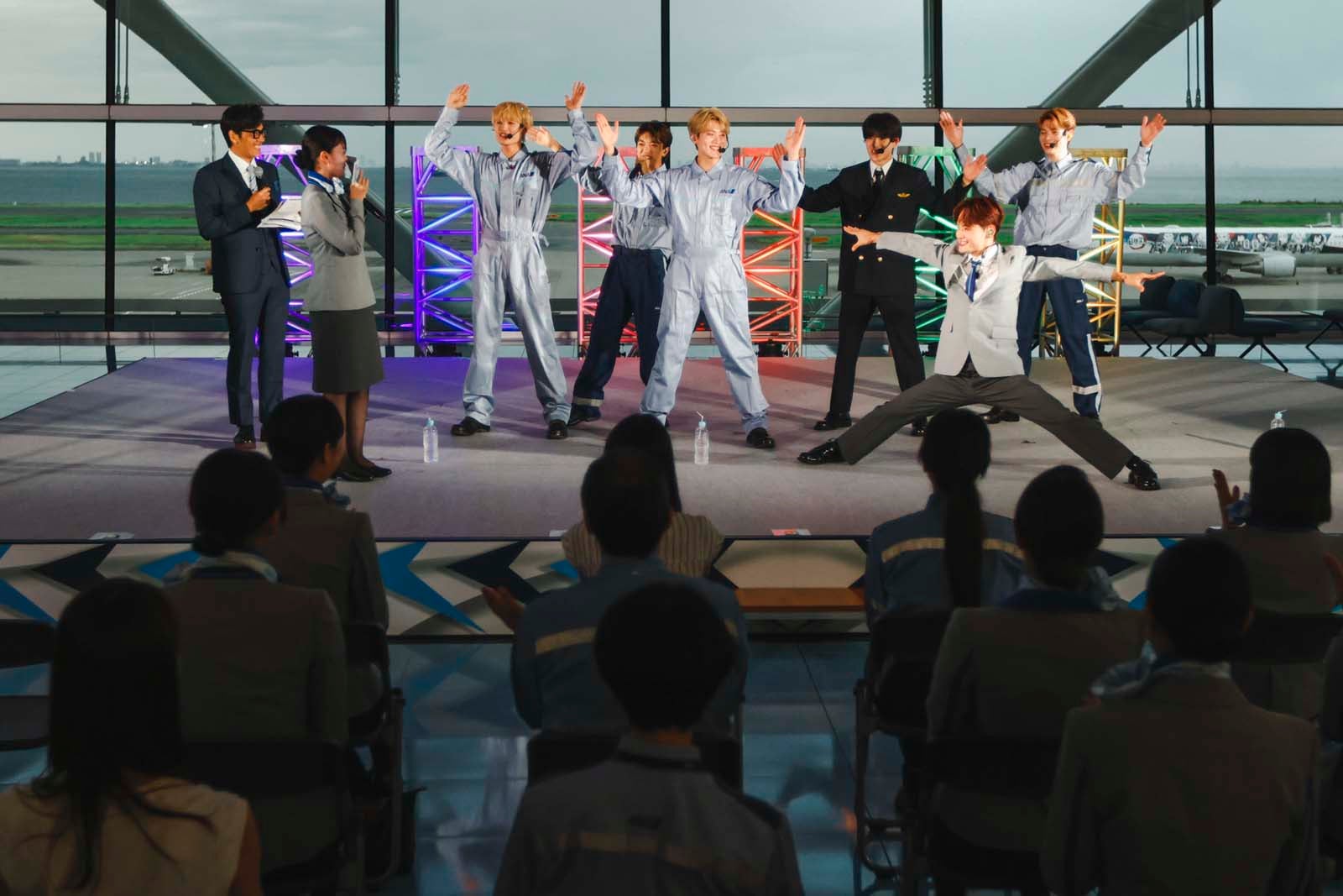 DXTEEN（C）LAPONE Entertainment