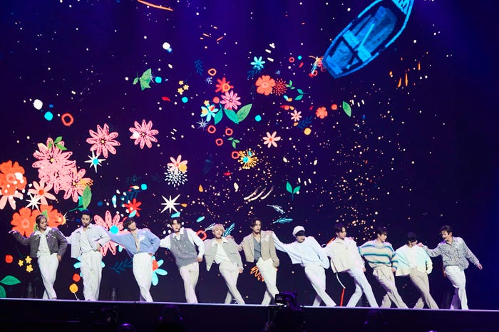 INI(C)LAPONE ENTERTAINMENT