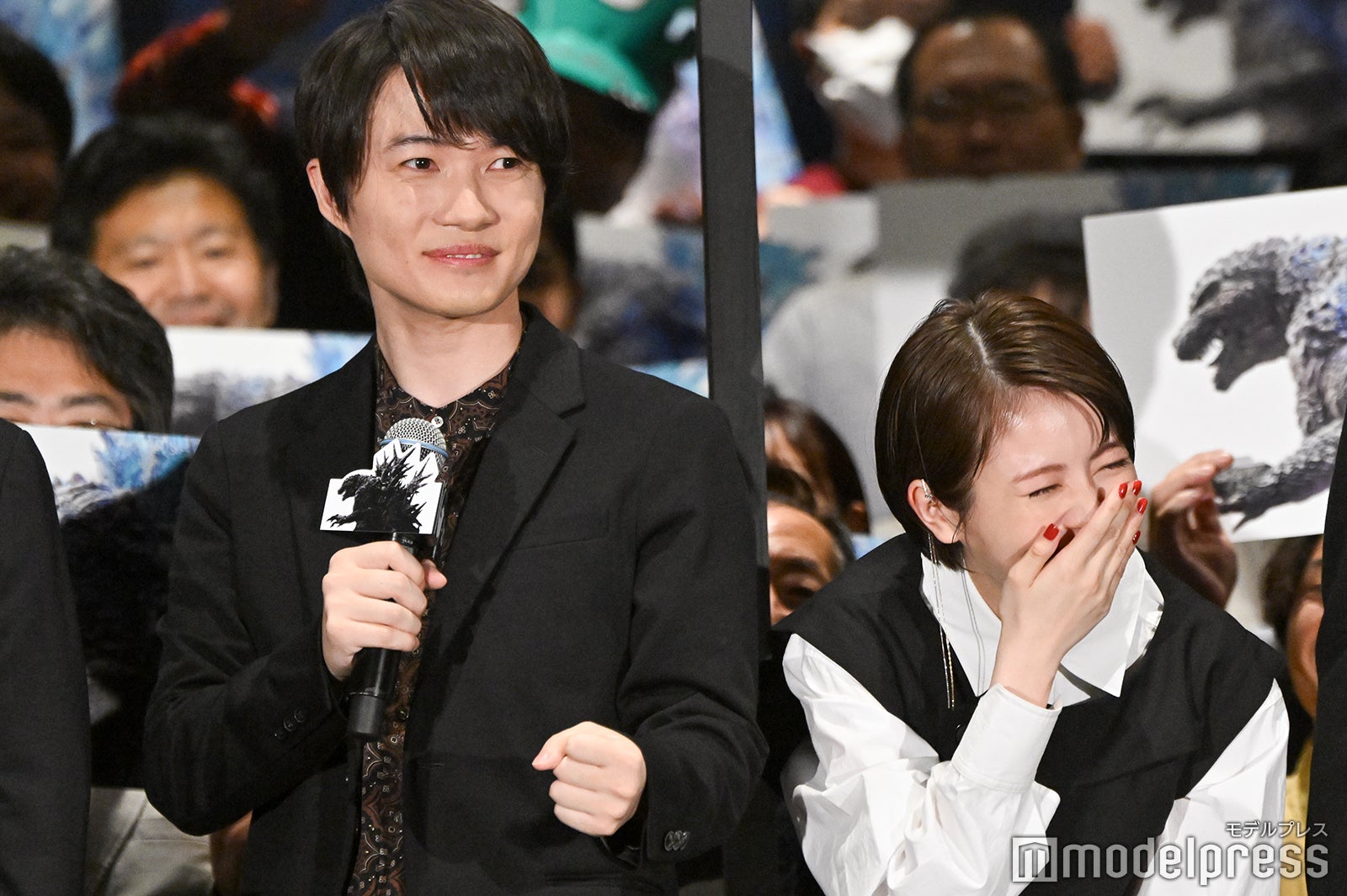 神木隆之介、浜辺美波（C）モデルプレス