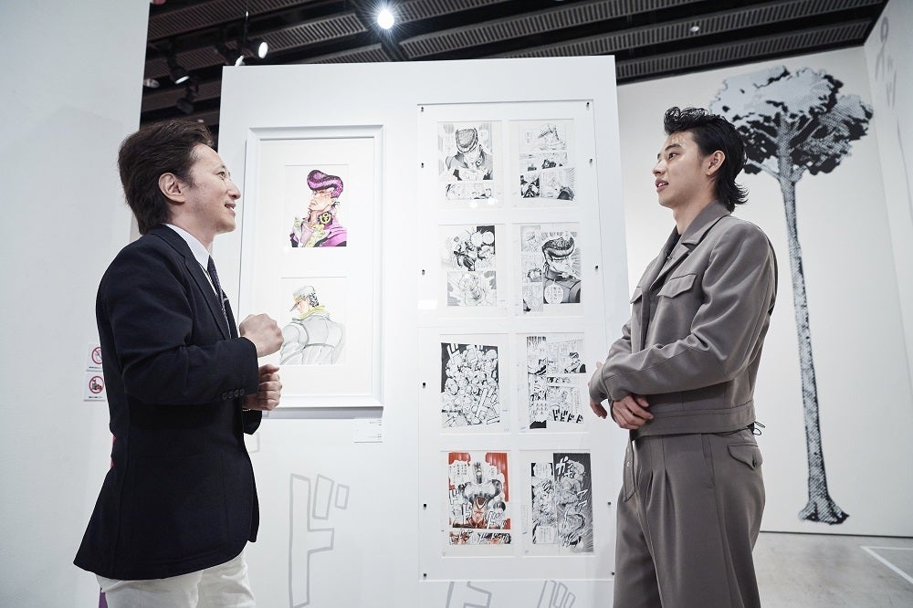 荒木飛呂彦、山崎賢人 （C）2017 映画「ジョジョの奇妙な冒険 ダイヤモンドは砕けない 第一章」製作委員会　（C）LUCKY LAND COMMUNICATIONS／集英社