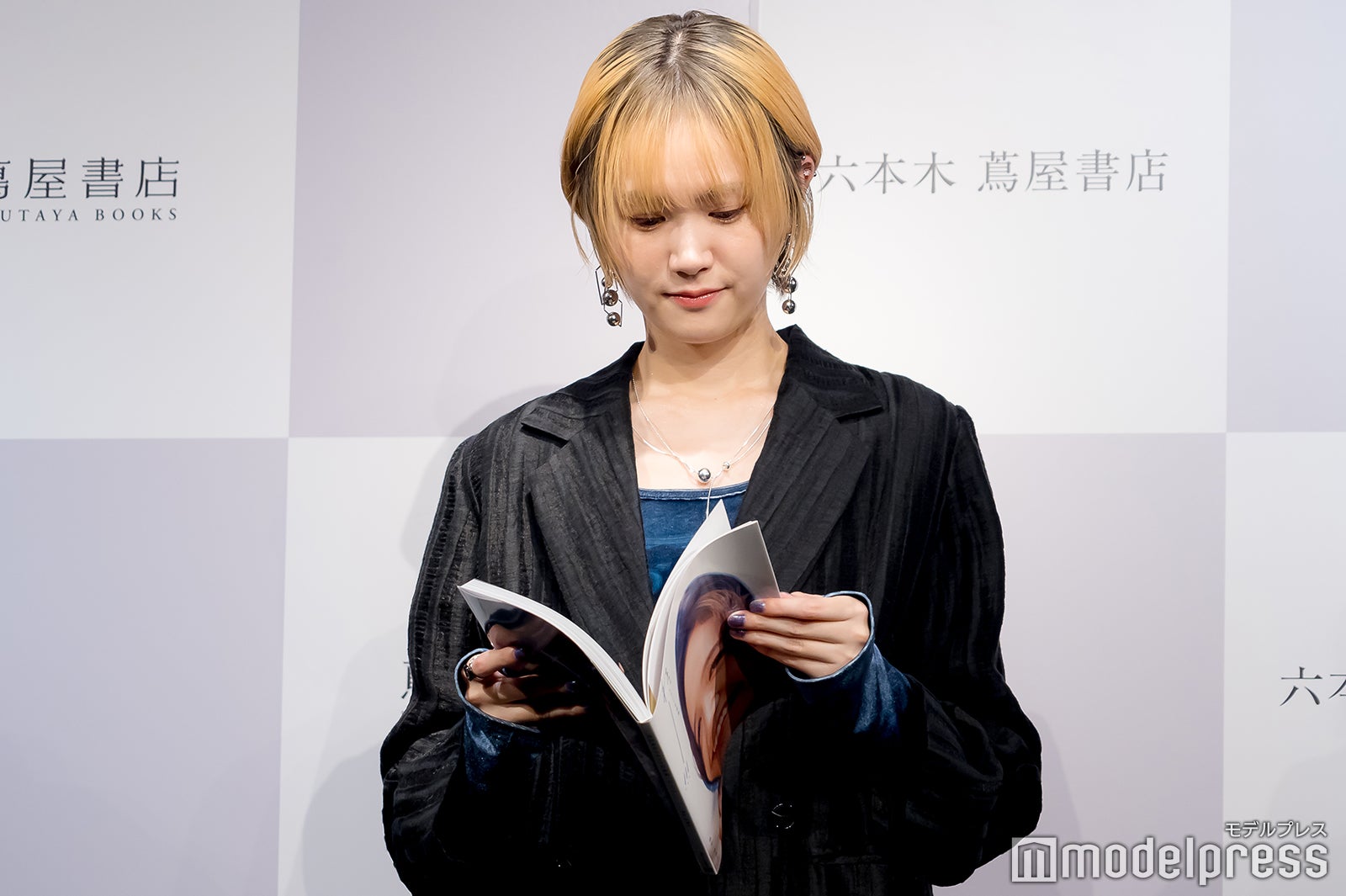 尾碕真花（C）モデルプレス