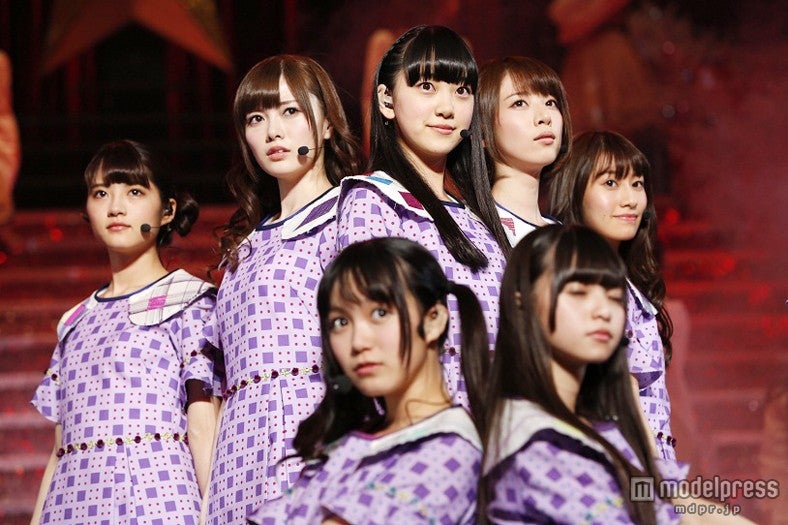 夢を叶えた乃木坂46／左から：若月佑美、白石麻衣、堀未央奈、橋本奈々未、桜井玲香