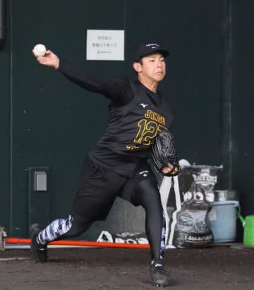 「青柳ともまた違う」阪神育成1位・神宮“魔球”で支配下目指す 変則右腕にブルペン捕手「最近、ウチにいないタイプ」