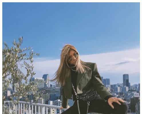 ローラを母親が撮影「カッコよすぎる」新ヘアに反響