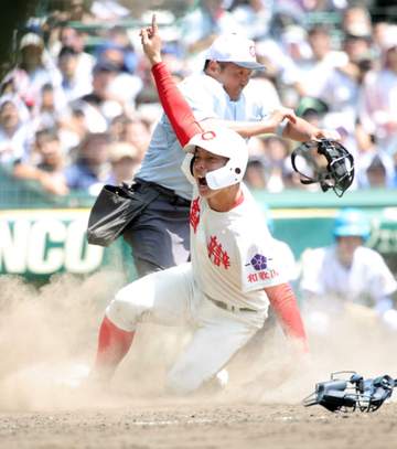 4番捕手が立役者！智弁和歌山・山田「憧れ」中谷監督に恩返しV 八回執念同点ホーム「心臓が飛び出るくらいうれしかった」