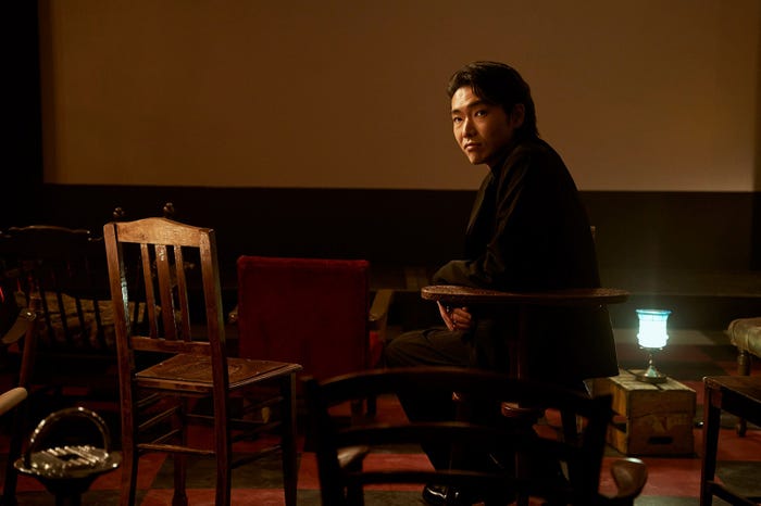 柄本佑(C)2022「真夜中乙女戦争」製作委員会