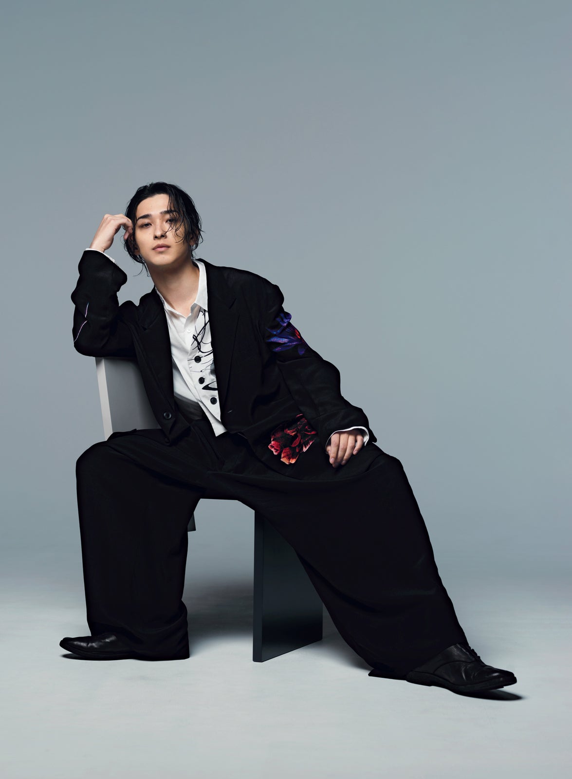 横浜流星、クールな大人の色気魅せる ストイックな仕事論とは「芝居以外は何もいらない」