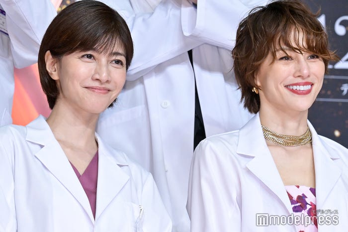 内田有紀、米倉涼子(C)モデルプレス