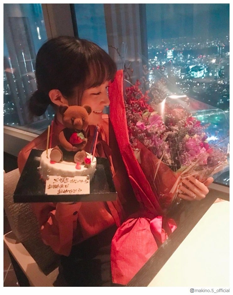 槙野智章選手、妻・高梨臨のバースデーに愛が溢れるメッセージ「ロマンチック」「素敵な夫婦」と絶賛の声