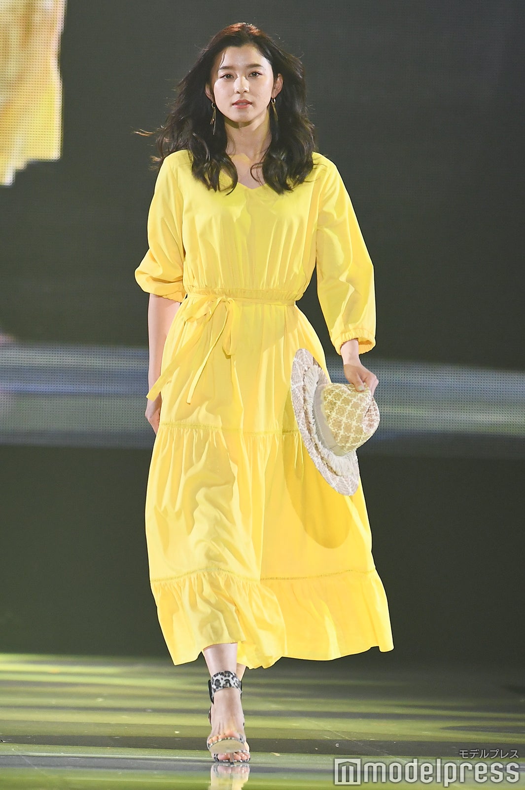 朝比奈彩 （C）モデルプレス