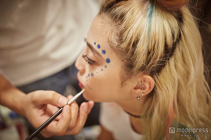 メイク/植野有砂