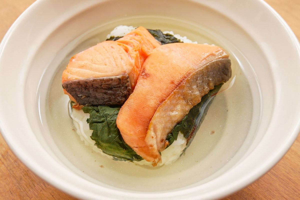 炙りサーモンおむすび