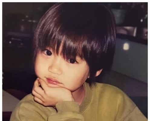 小越勇輝の幼少期ショットに「めちゃくちゃ可愛い」「顔整いすぎ」と注目集まる