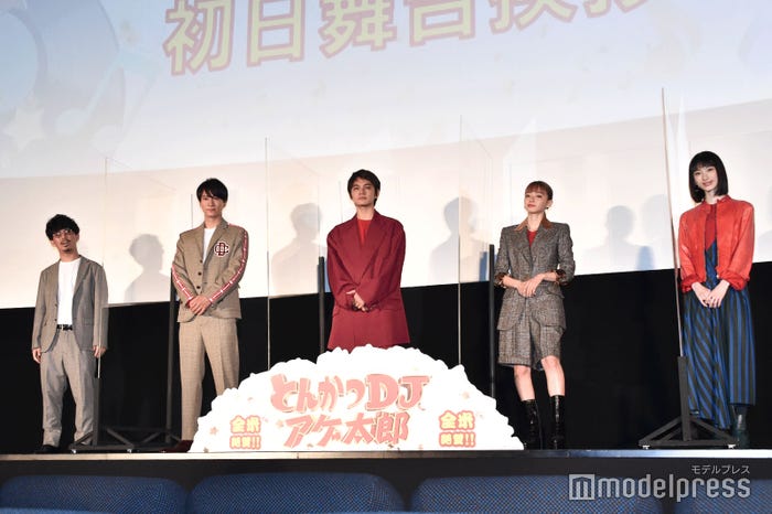 二宮健監督、浅香航大、北村匠海、山本舞香、池間夏海(C)モデルプレス