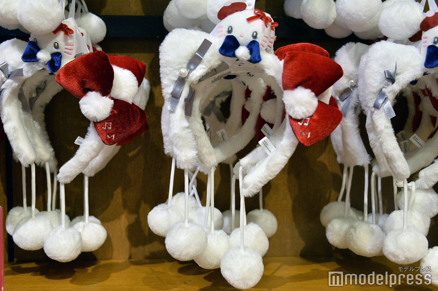 （C）モデルプレス