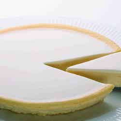 チーズケーキ「日瑠華(ニルバーナ)」¥500(税抜)/カット(提供画像)