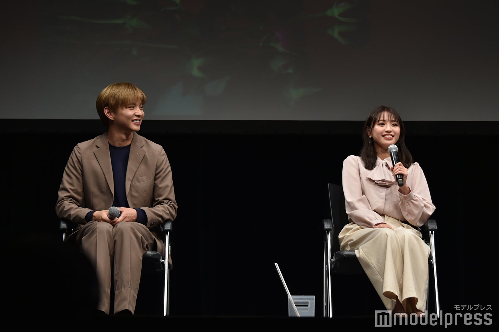 佐藤大樹、香音（C）モデルプレス